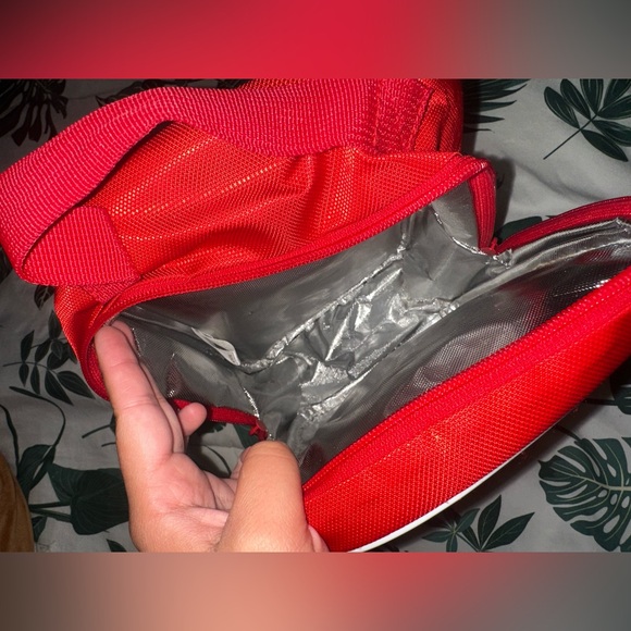 ADIDAS LUNCH BOX - Picture 3 of 4